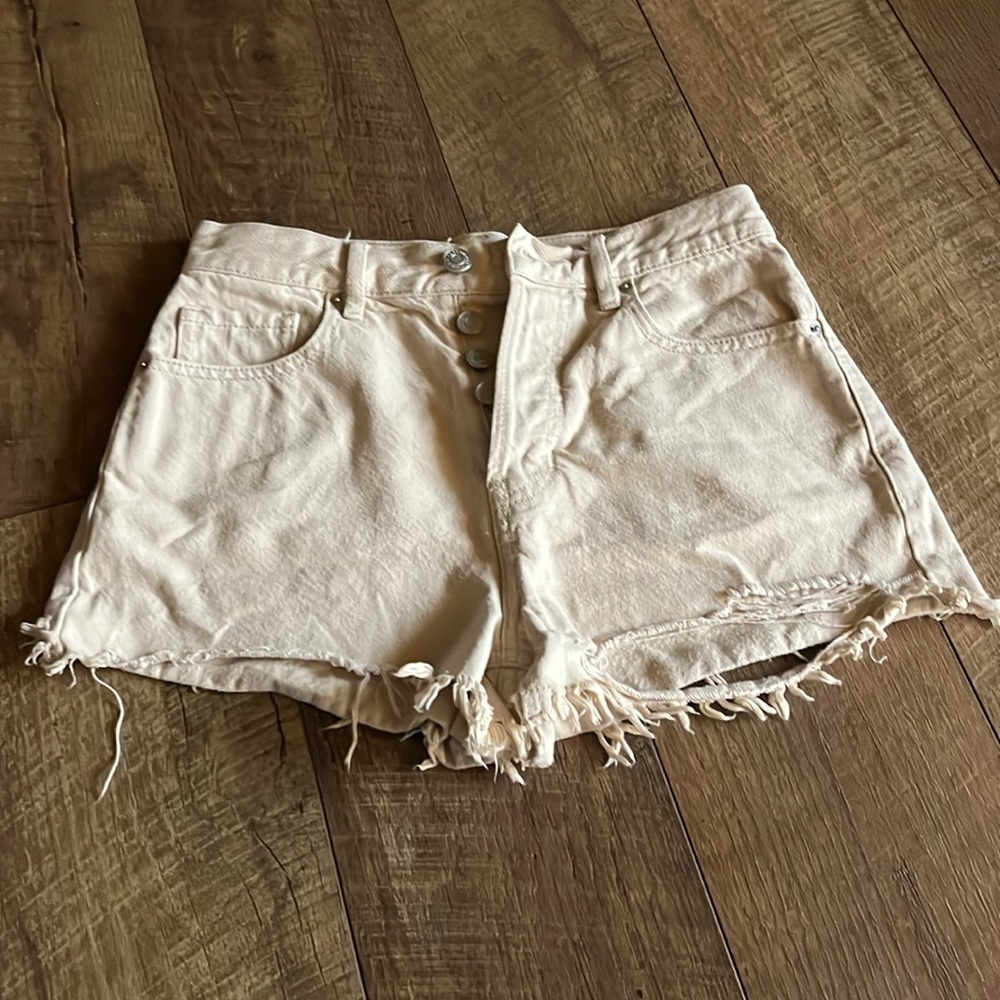 Vintage high rise Jean shorts size 24 khaki colored